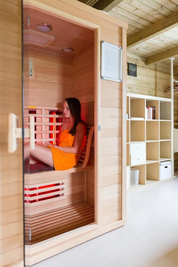 6 Persoons Vakantiehuis Met Sauna, Dichtbij Zee Sint-Annaland Exterior foto